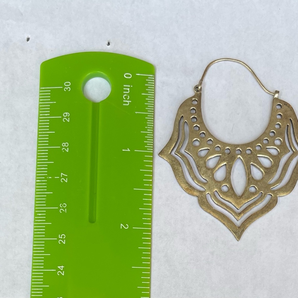 Winged Yanthra Brass Hoops - Picture 2 of 2
